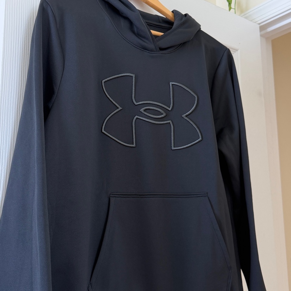 Under Armour Black Pullover